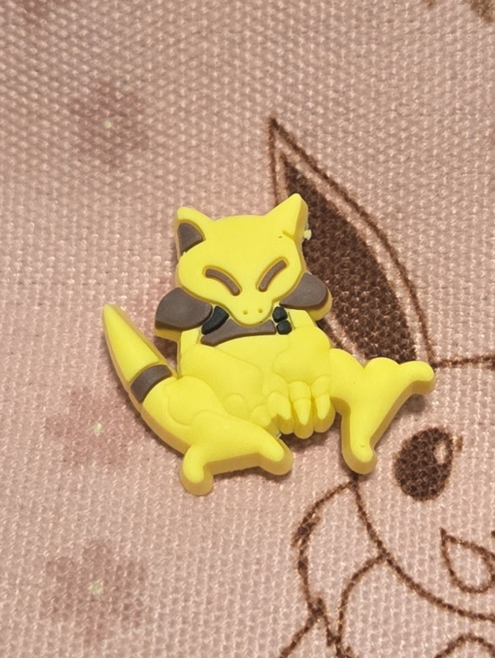💛 Abra Croc Charm – Yellow Psychic Character Shoe Charm